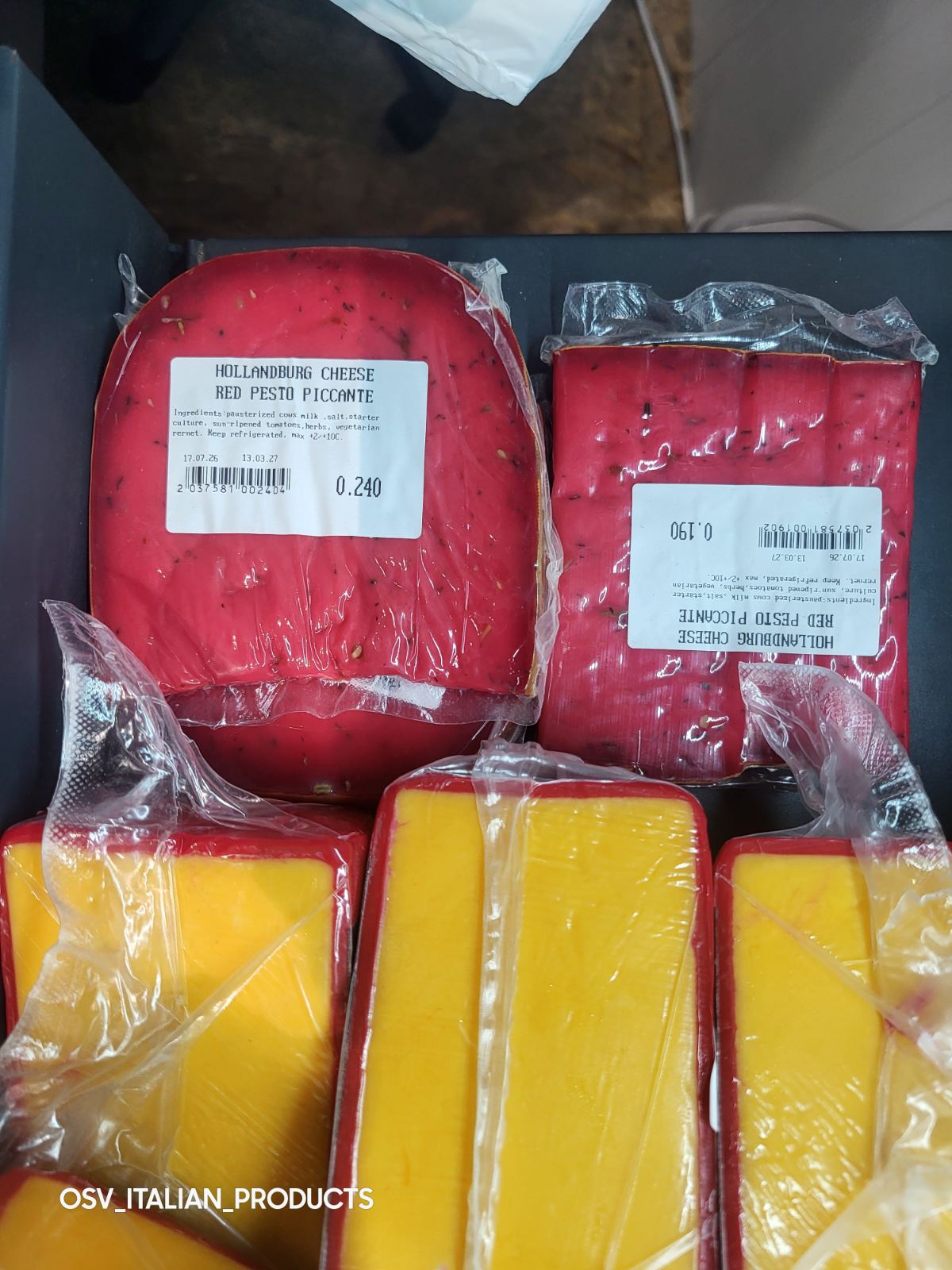Сир Гауда з червоним песто Hollandburg Cheese, ваговий