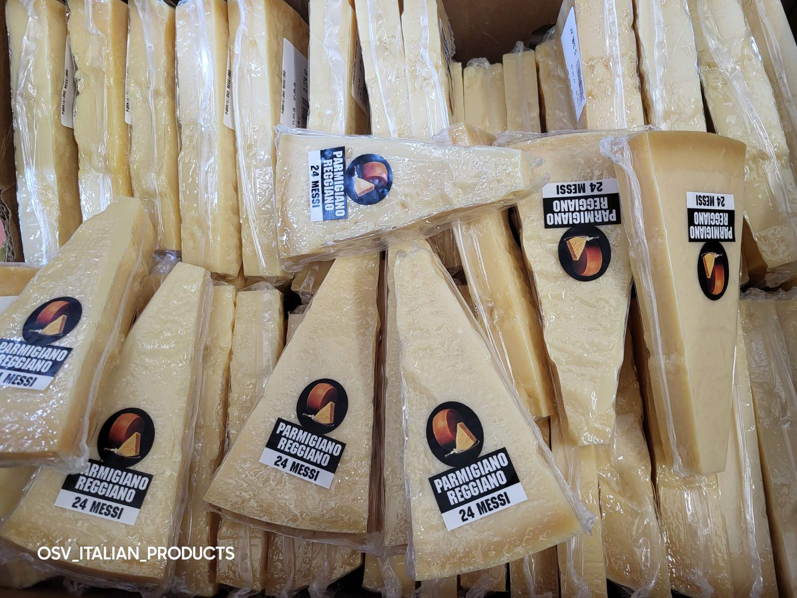 Parmigiano reggiano ≈200g (пармезан)