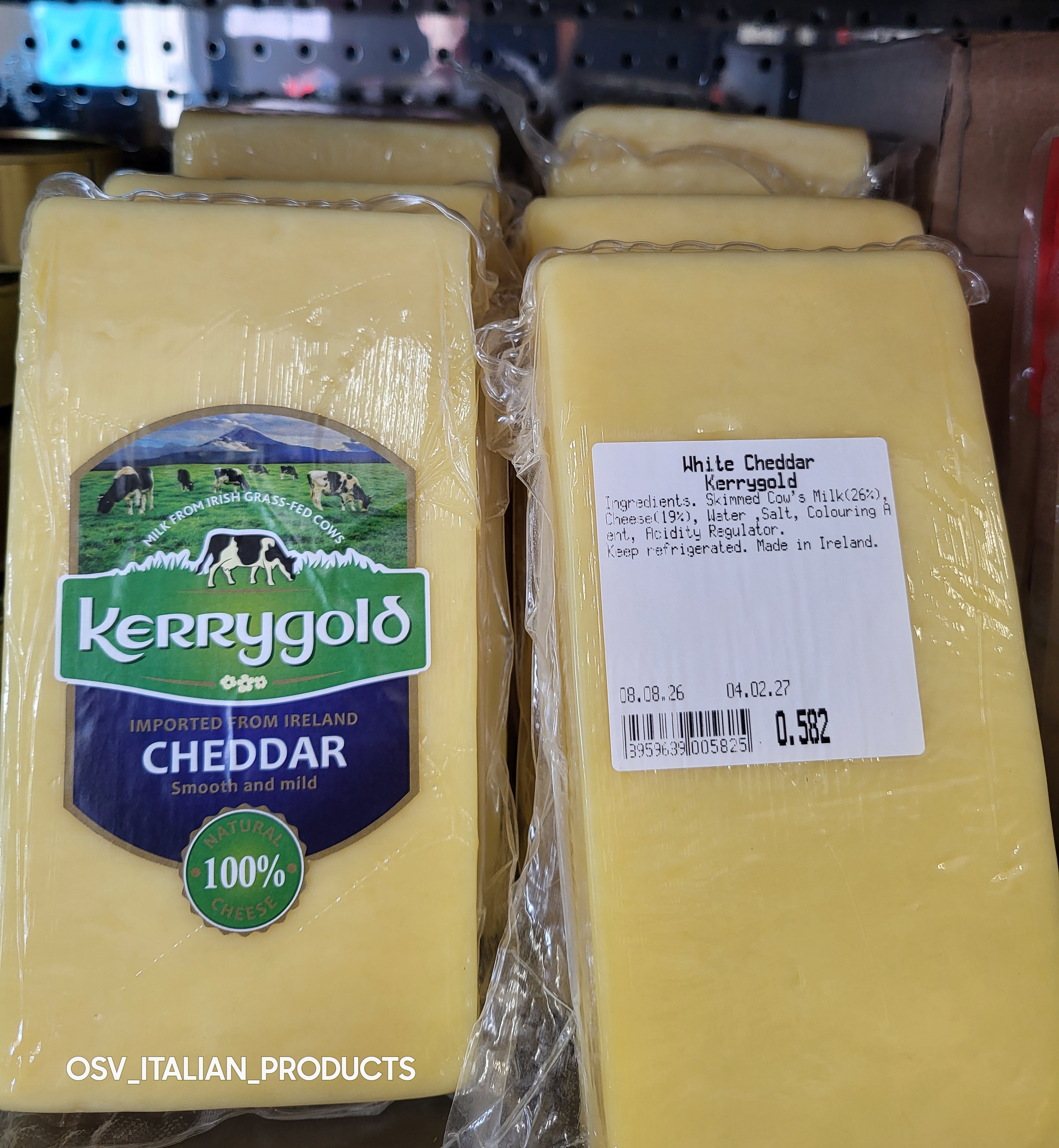 Сир чедер KERRYGOLD